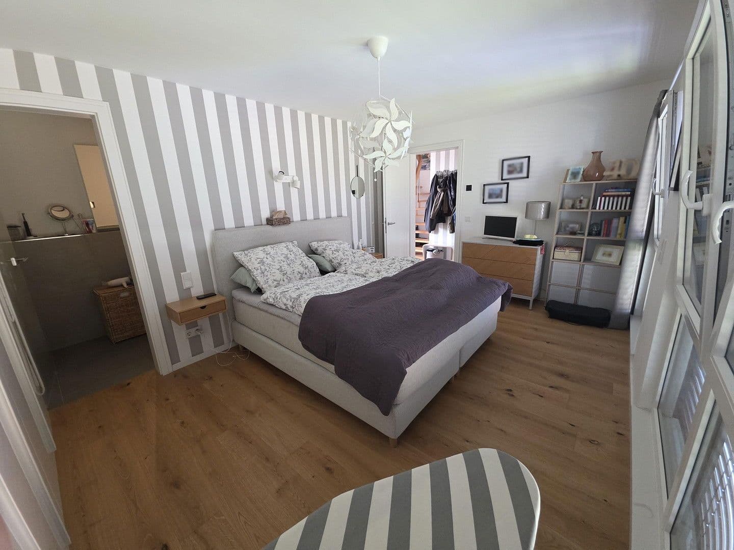 Pronájem bytu 4+1 135 m², Hilden, Severní Porýní-Vestfálsko Pronájem bytu 4+1 135 m², Hilden, Severní Porýní-Vestfálsko