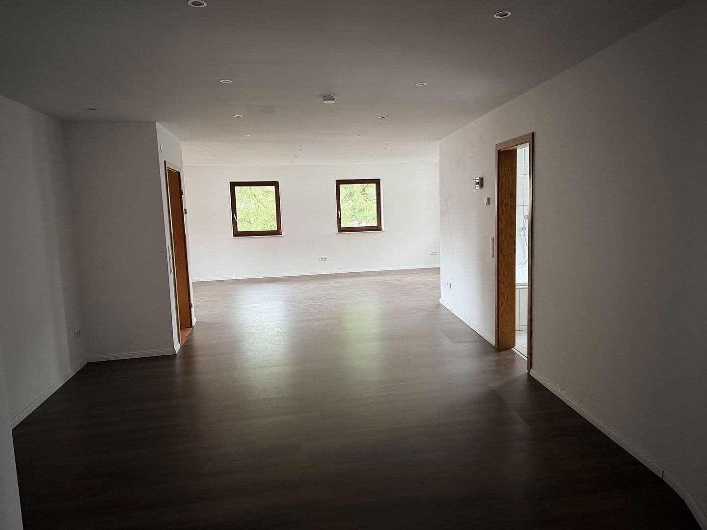 Pronájem bytu 4+1 155 m², Hauptstrasse. 139, Gorxheimertal, Hessen Pronájem bytu 4+1 155 m², Hauptstrasse. 139, Gorxheimertal, Hessen