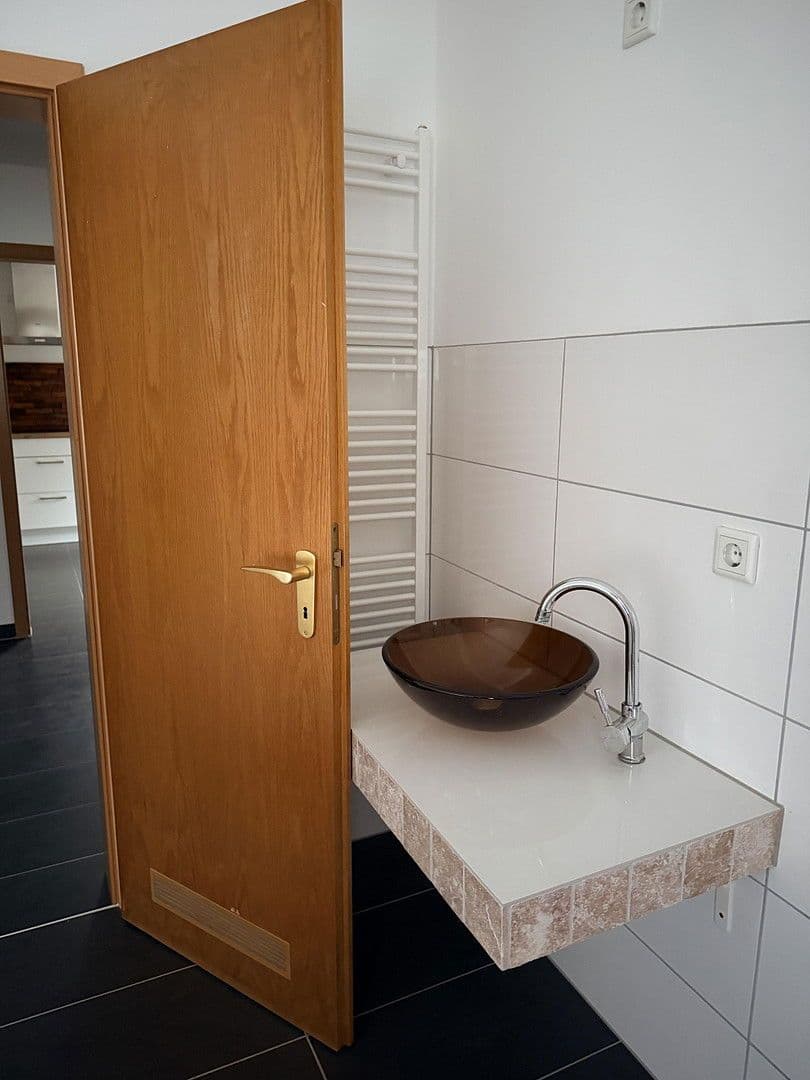 Pronájem bytu 4+1 155 m², Hauptstrasse. 139, Gorxheimertal, Hessen Pronájem bytu 4+1 155 m², Hauptstrasse. 139, Gorxheimertal, Hessen