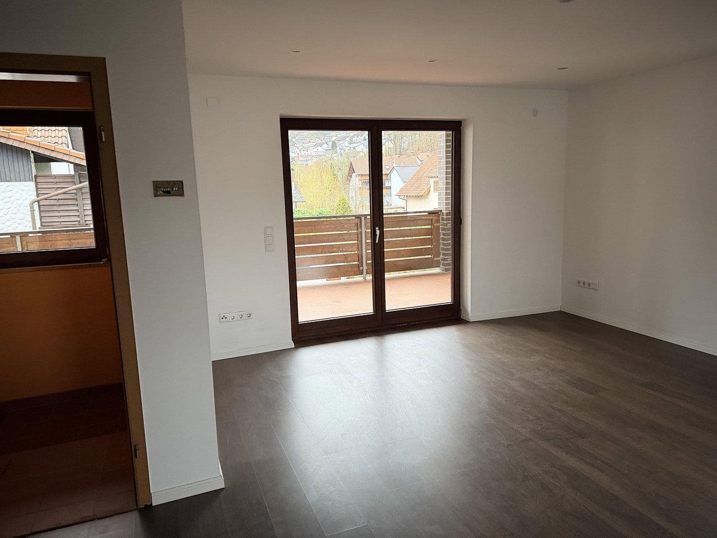 Pronájem bytu 4+1 155 m², Hauptstrasse. 139, Gorxheimertal, Hessen Pronájem bytu 4+1 155 m², Hauptstrasse. 139, Gorxheimertal, Hessen