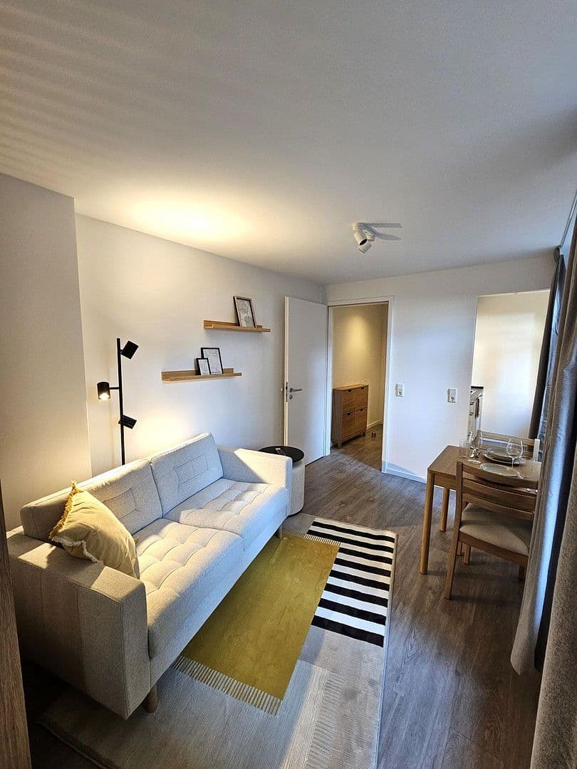 Pronájem bytu 1+1 27 m², Grabengasse 27, Köln, Severní Porýní-Vestfálsko Pronájem bytu 1+1 27 m², Grabengasse 27, Köln, Severní Porýní-Vestfálsko