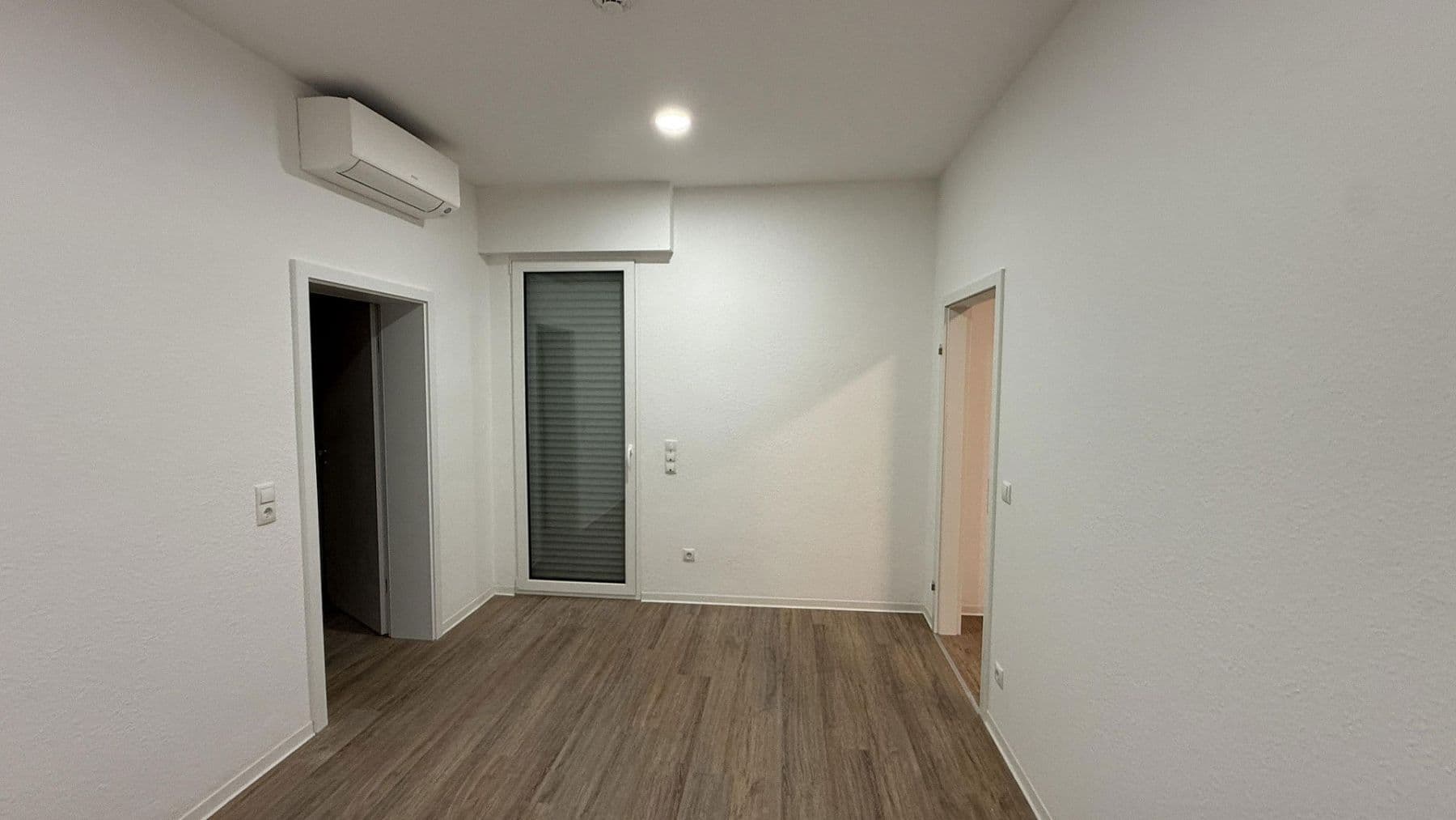 Pronájem bytu 5+1 117 m², Andernach, Porýní-Falc Pronájem bytu 5+1 117 m², Andernach, Porýní-Falc