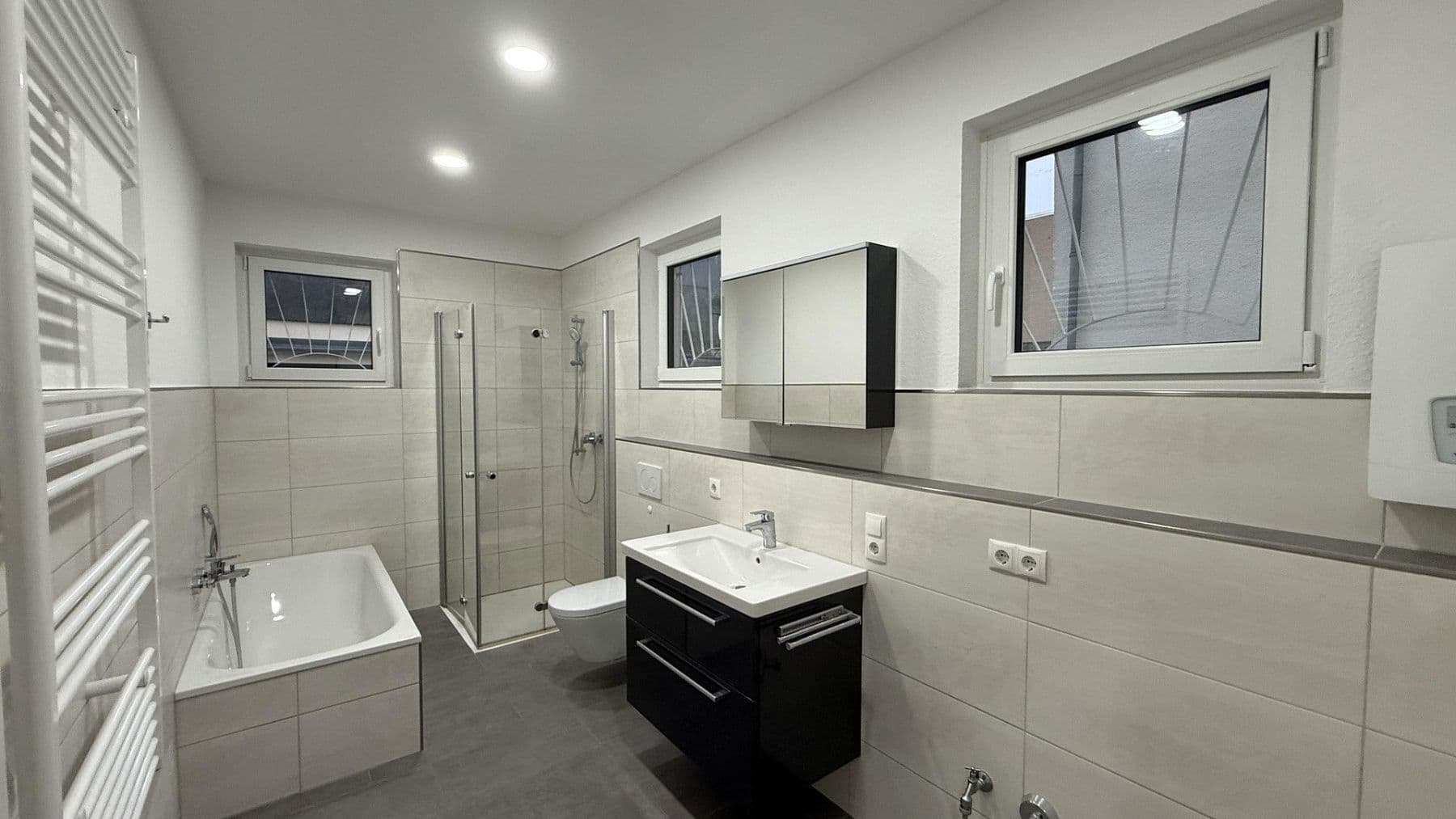 Pronájem bytu 5+1 117 m², Andernach, Porýní-Falc Pronájem bytu 5+1 117 m², Andernach, Porýní-Falc