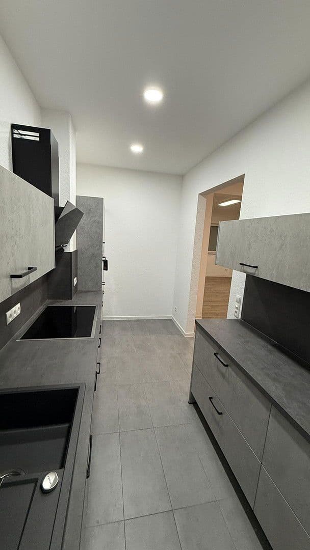 Pronájem bytu 5+1 117 m², Andernach, Porýní-Falc Pronájem bytu 5+1 117 m², Andernach, Porýní-Falc