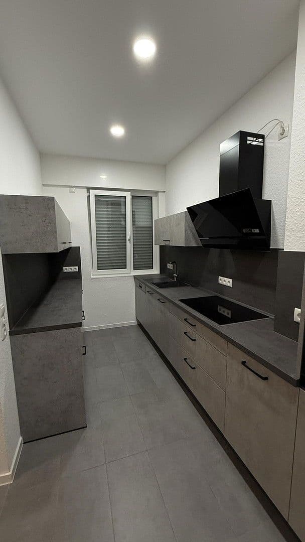 Pronájem bytu 5+1 117 m², Andernach, Porýní-Falc Pronájem bytu 5+1 117 m², Andernach, Porýní-Falc