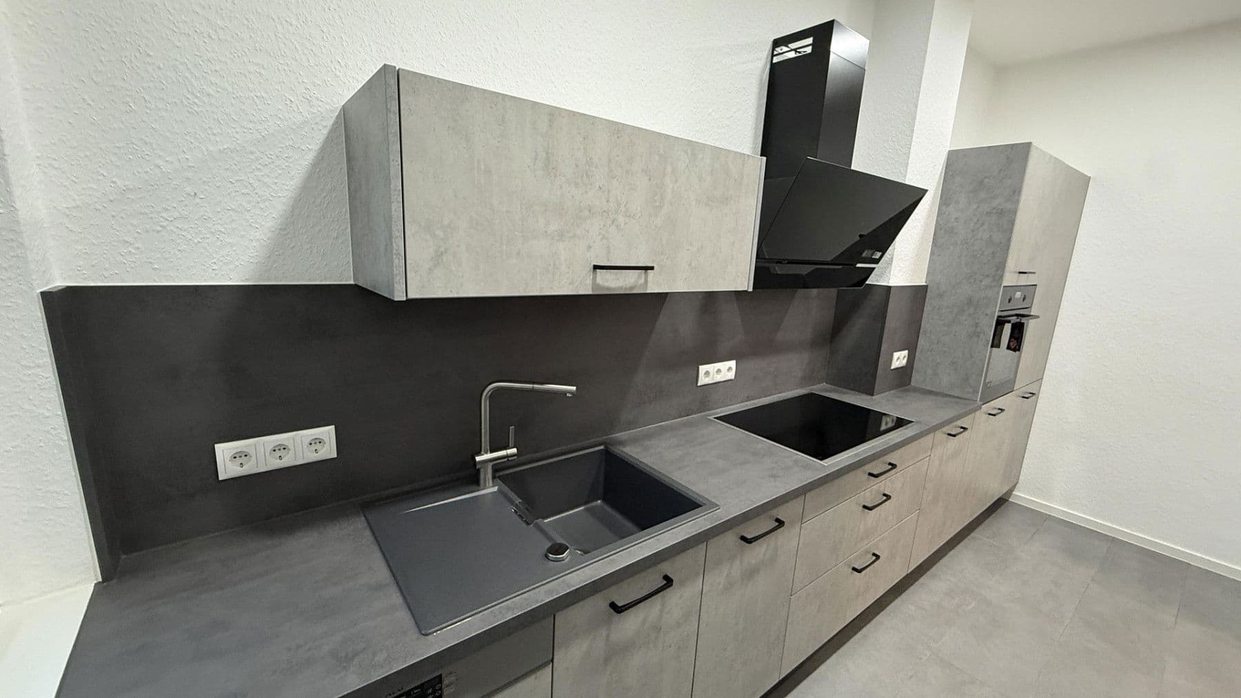 Pronájem bytu 5+1 117 m², Andernach, Porýní-Falc Pronájem bytu 5+1 117 m², Andernach, Porýní-Falc