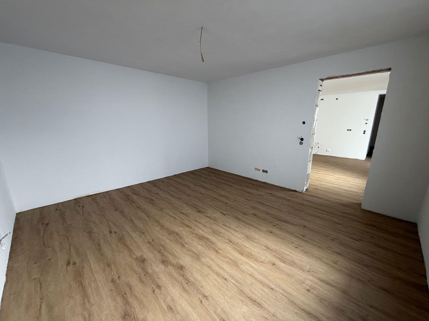 Pronájem bytu 3+1 100 m², Hauptstraße 42, Volkach, Bavorsko Pronájem bytu 3+1 100 m², Hauptstraße 42, Volkach, Bavorsko