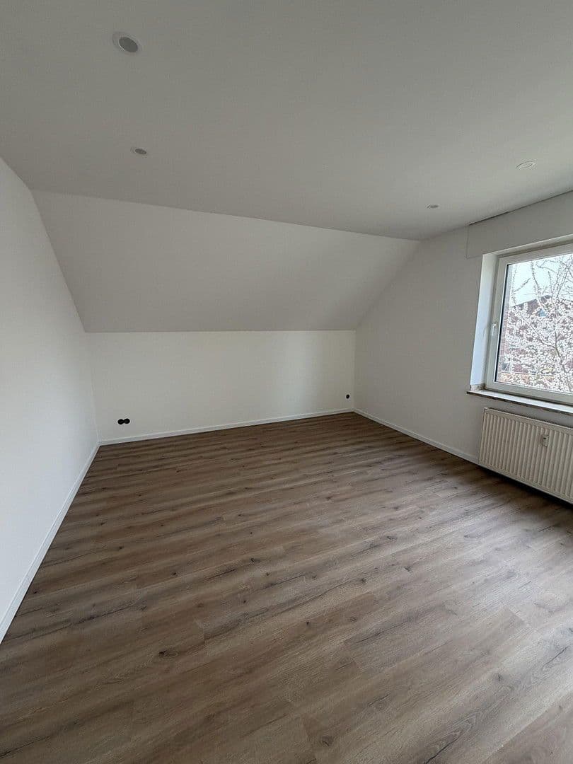 Pronájem bytu 6+1 153 m², Erkelenz, Severní Porýní-Vestfálsko Pronájem bytu 6+1 153 m², Erkelenz, Severní Porýní-Vestfálsko