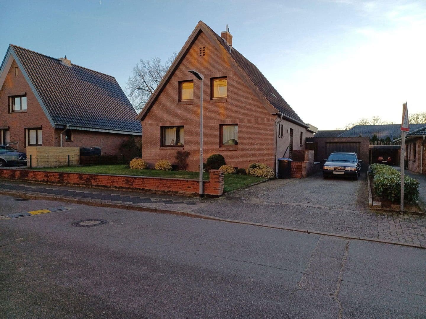 Prodej domu 130 m², pozemek 736 m², Nortorf, Šlesvicko-Holštýnsko Prodej domu 130 m², pozemek 736 m², Nortorf, Šlesvicko-Holštýnsko