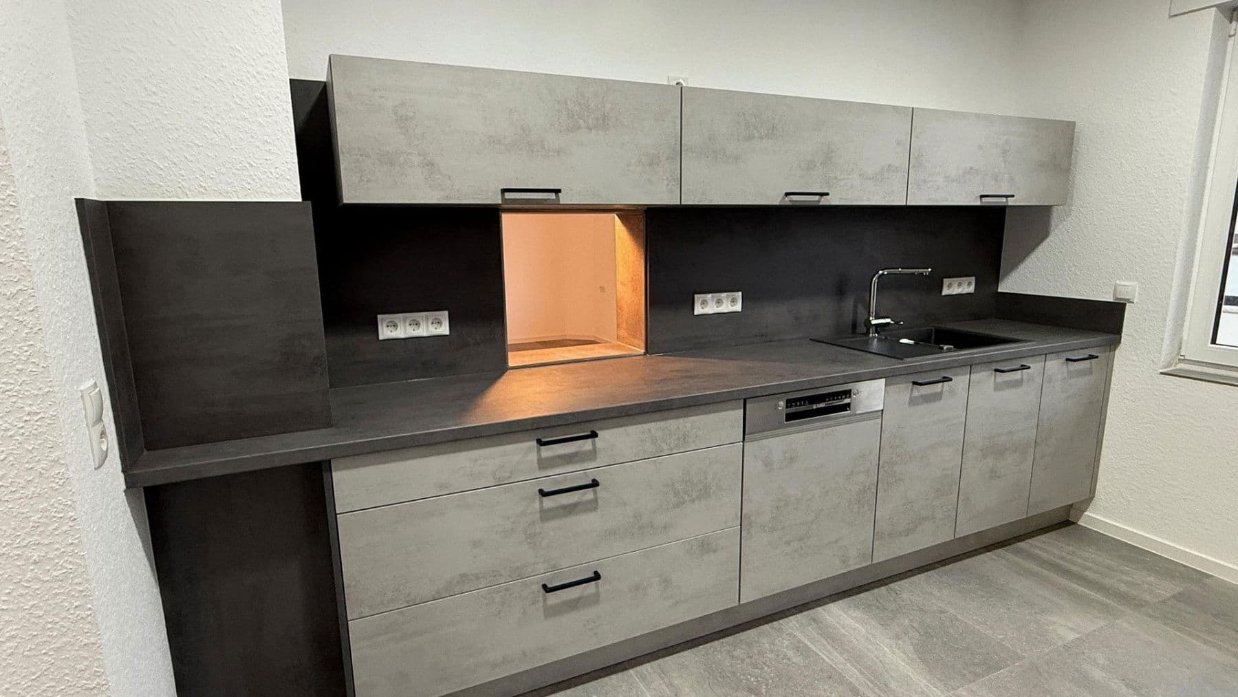 Pronájem bytu 3+1 102 m², Andernach, Porýní-Falc Pronájem bytu 3+1 102 m², Andernach, Porýní-Falc