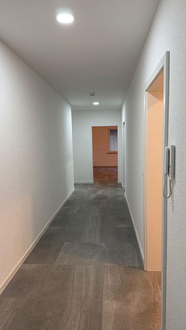 Pronájem bytu 3+1 102 m², Andernach, Porýní-Falc Pronájem bytu 3+1 102 m², Andernach, Porýní-Falc