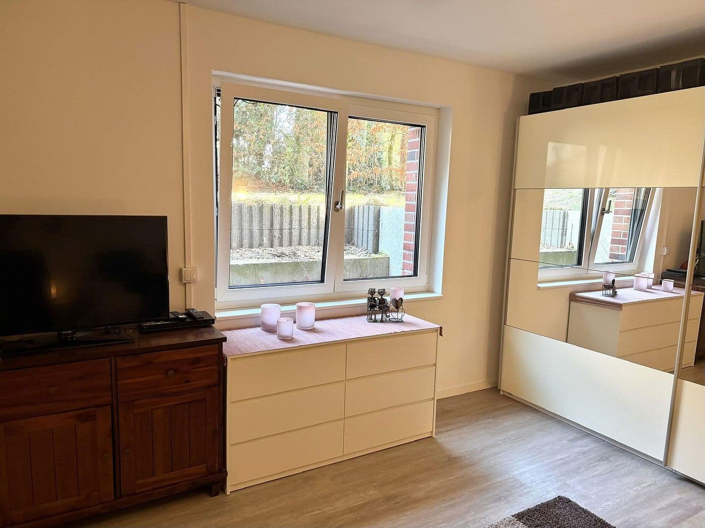 Prodej bytu 3+1 126 m², Ollnsstr. 24b, Elmshorn, Šlesvicko-Holštýnsko Prodej bytu 3+1 126 m², Ollnsstr. 24b, Elmshorn, Šlesvicko-Holštýnsko