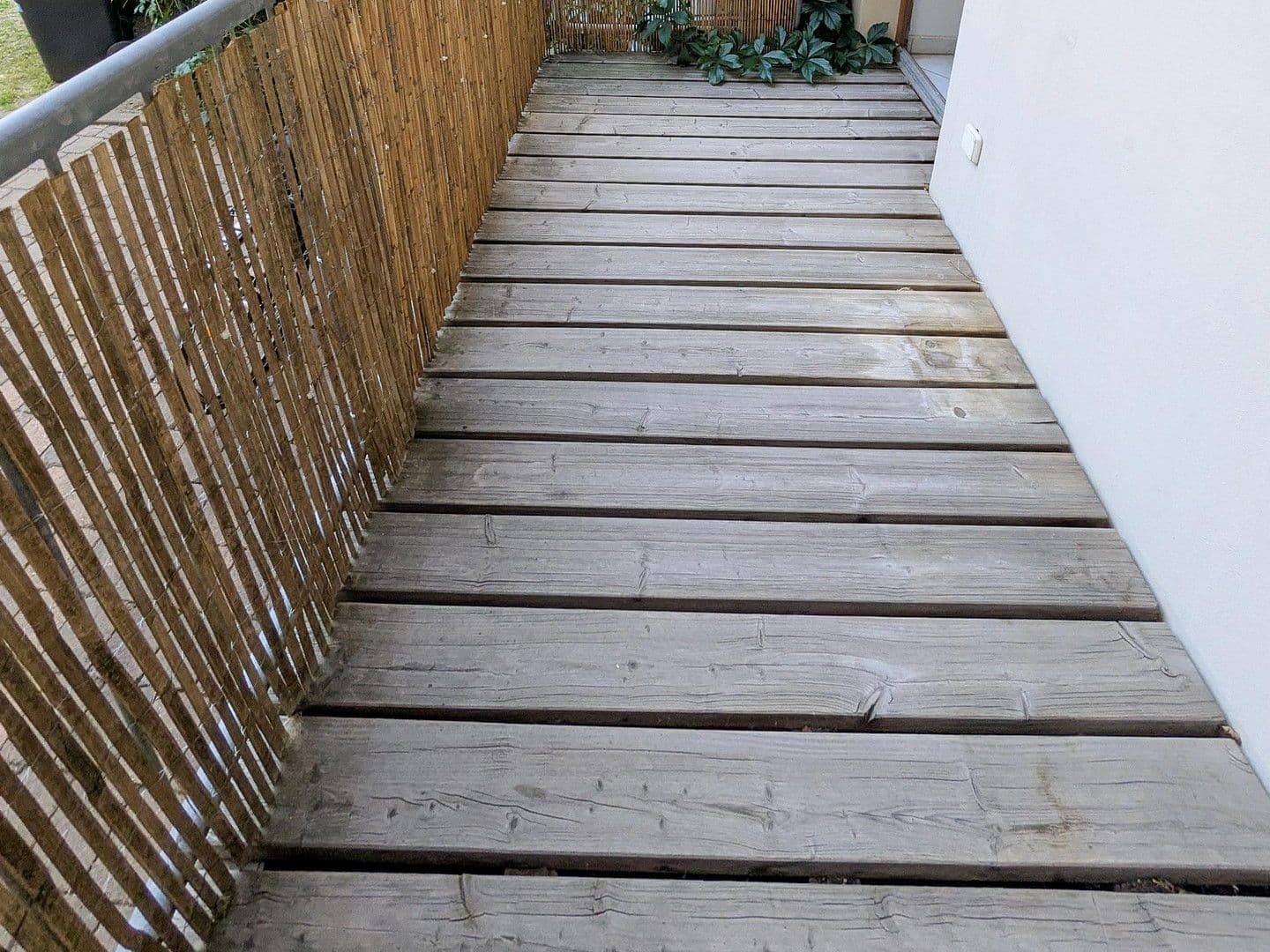 Pronájem bytu 2+1 61 m², Viertelsweg 47, Leipzig, Sasko Pronájem bytu 2+1 61 m², Viertelsweg 47, Leipzig, Sasko