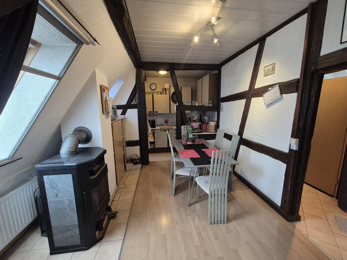 Prodej domu 270 m², pozemek 416 m², Dorfstr. 13, Vöhringen, Bádensko-Württembersko Prodej domu 270 m², pozemek 416 m², Dorfstr. 13, Vöhringen, Bádensko-Württembersko