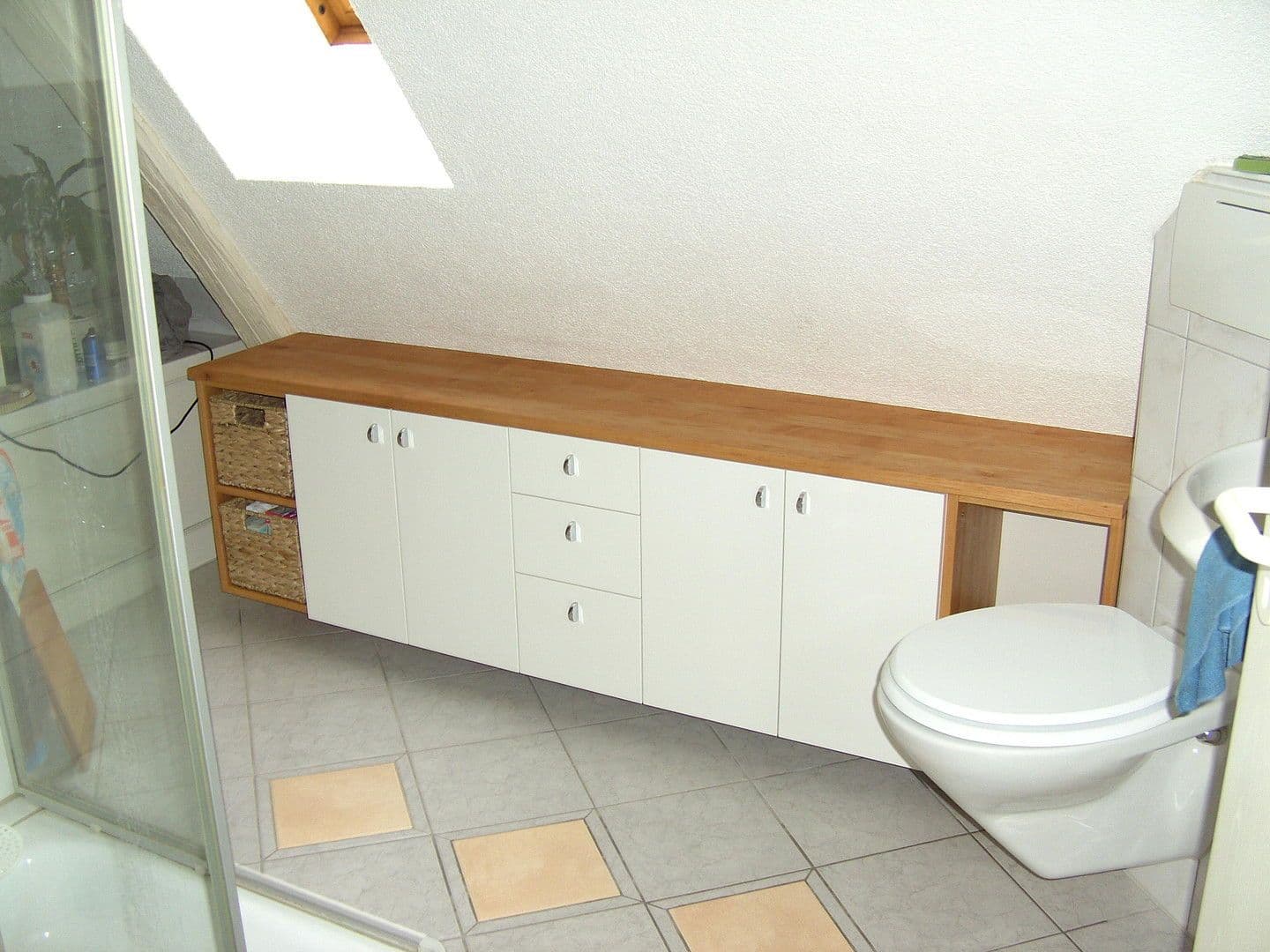 Prodej domu 270 m², pozemek 416 m², Dorfstr. 13, Vöhringen, Bádensko-Württembersko Prodej domu 270 m², pozemek 416 m², Dorfstr. 13, Vöhringen, Bádensko-Württembersko