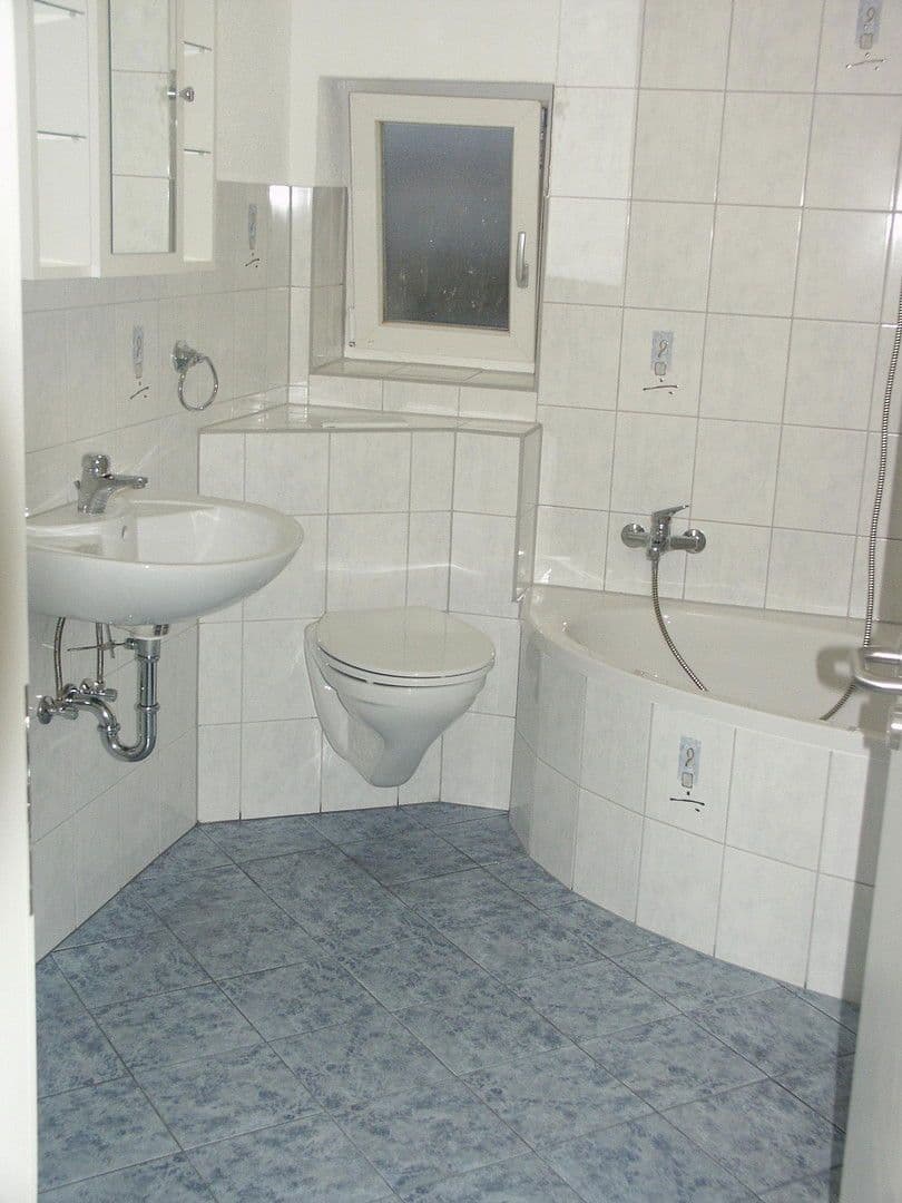 Prodej domu 270 m², pozemek 416 m², Dorfstr. 13, Vöhringen, Bádensko-Württembersko Prodej domu 270 m², pozemek 416 m², Dorfstr. 13, Vöhringen, Bádensko-Württembersko