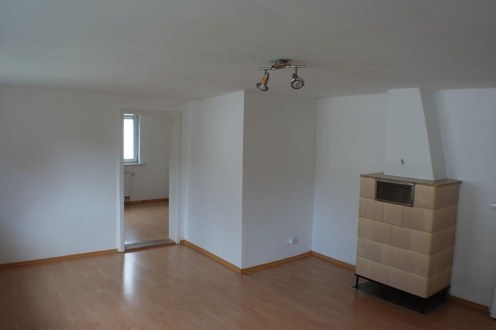 Prodej domu 270 m², pozemek 416 m², Dorfstr. 13, Vöhringen, Bádensko-Württembersko Prodej domu 270 m², pozemek 416 m², Dorfstr. 13, Vöhringen, Bádensko-Württembersko