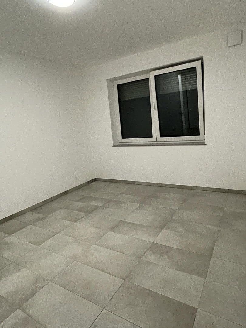 Pronájem bytu 3+1 72 m², Burgstetten, Bádensko-Württembersko Pronájem bytu 3+1 72 m², Burgstetten, Bádensko-Württembersko