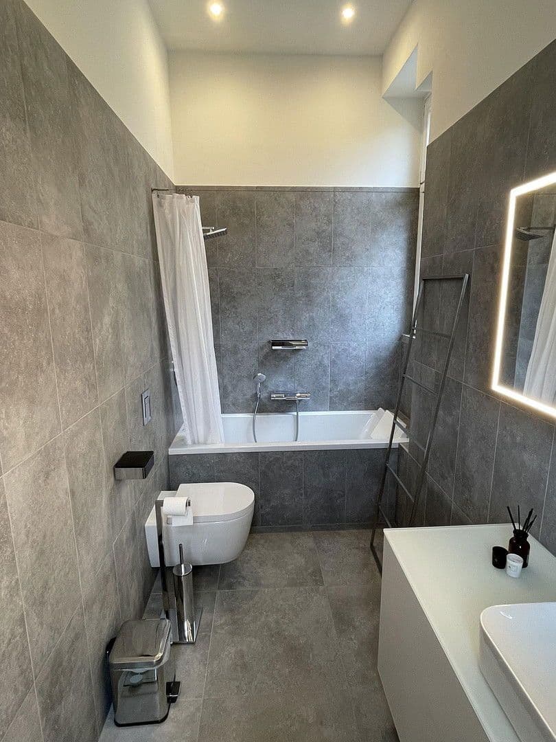 Prodej bytu 4+1 120 m², Mannheim, Bádensko-Württembersko Prodej bytu 4+1 120 m², Mannheim, Bádensko-Württembersko