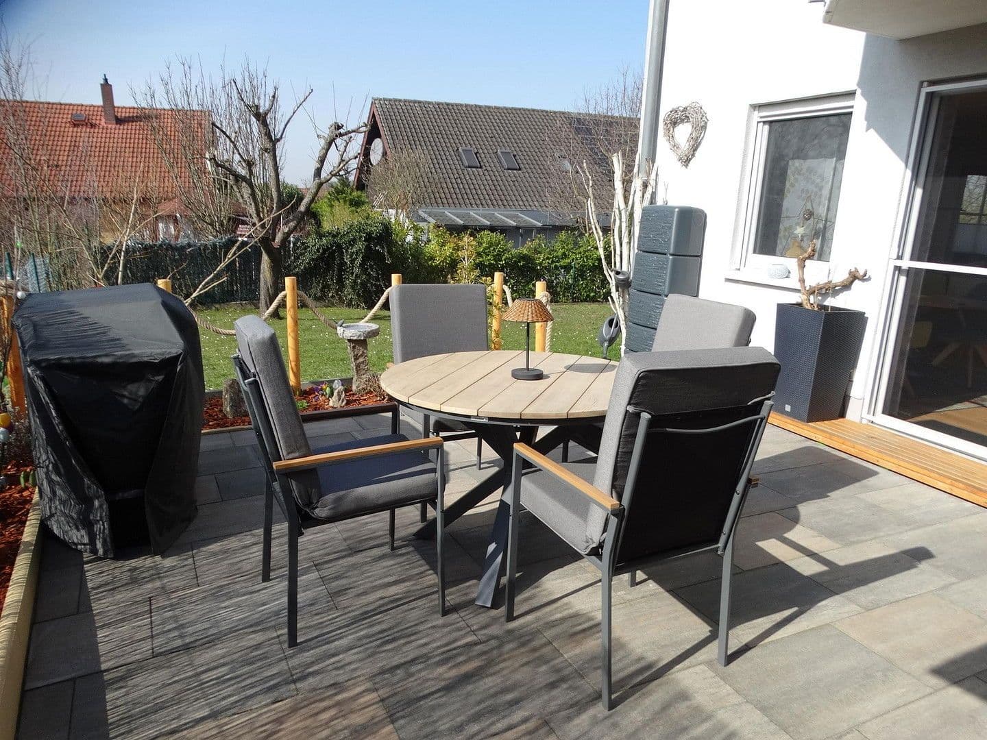 Prodej bytu 3+1 111 m², Waldbüttelbrunn, Bavorsko Prodej bytu 3+1 111 m², Waldbüttelbrunn, Bavorsko