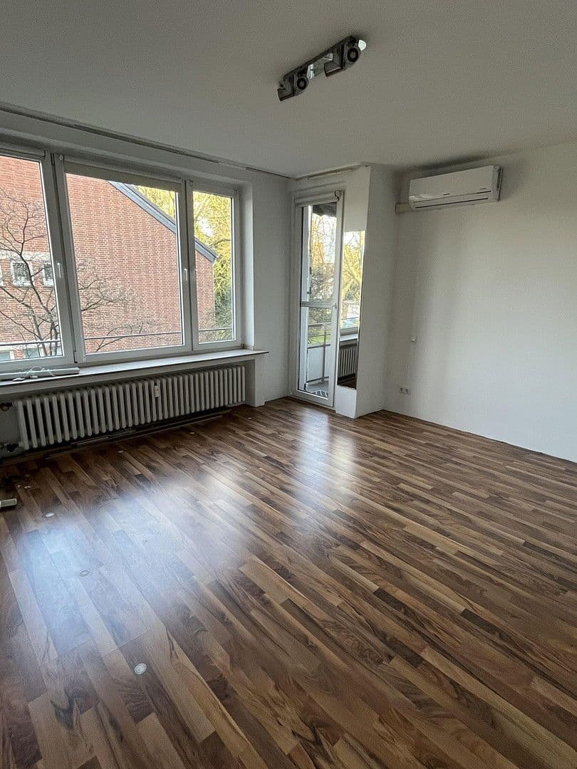 Pronájem bytu 2+1 75 m², Krefeld, Severní Porýní-Vestfálsko Pronájem bytu 2+1 75 m², Krefeld, Severní Porýní-Vestfálsko