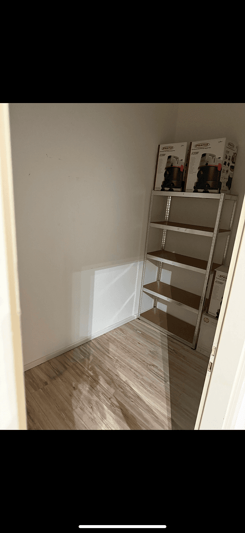 Pronájem kanceláře 196 m², Berliner Straße 191, Halle (Saale), Sasko-Anhaltsko Pronájem kanceláře 196 m², Berliner Straße 191, Halle (Saale), Sasko-Anhaltsko