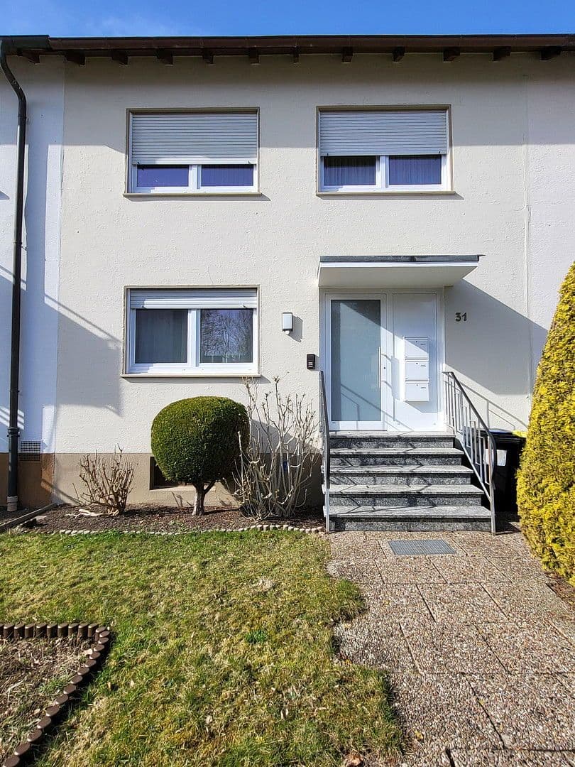 Prodej domu 180 m², pozemek 268 m², Fasanenstraße 31, Bielefeld, Severní Porýní-Vestfálsko Prodej domu 180 m², pozemek 268 m², Fasanenstraße 31, Bielefeld, Severní Porýní-Vestfálsko