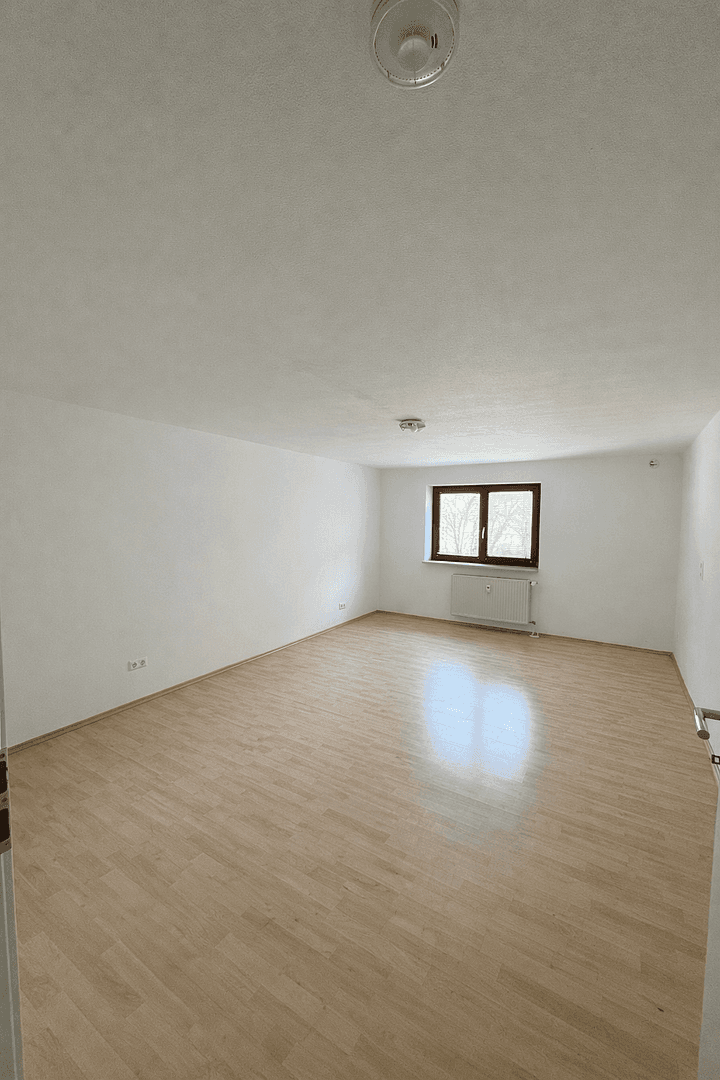 Pronájem bytu 4+1 110 m², Ebersbergerstraße 6, Rosenheim, Bavorsko Pronájem bytu 4+1 110 m², Ebersbergerstraße 6, Rosenheim, Bavorsko