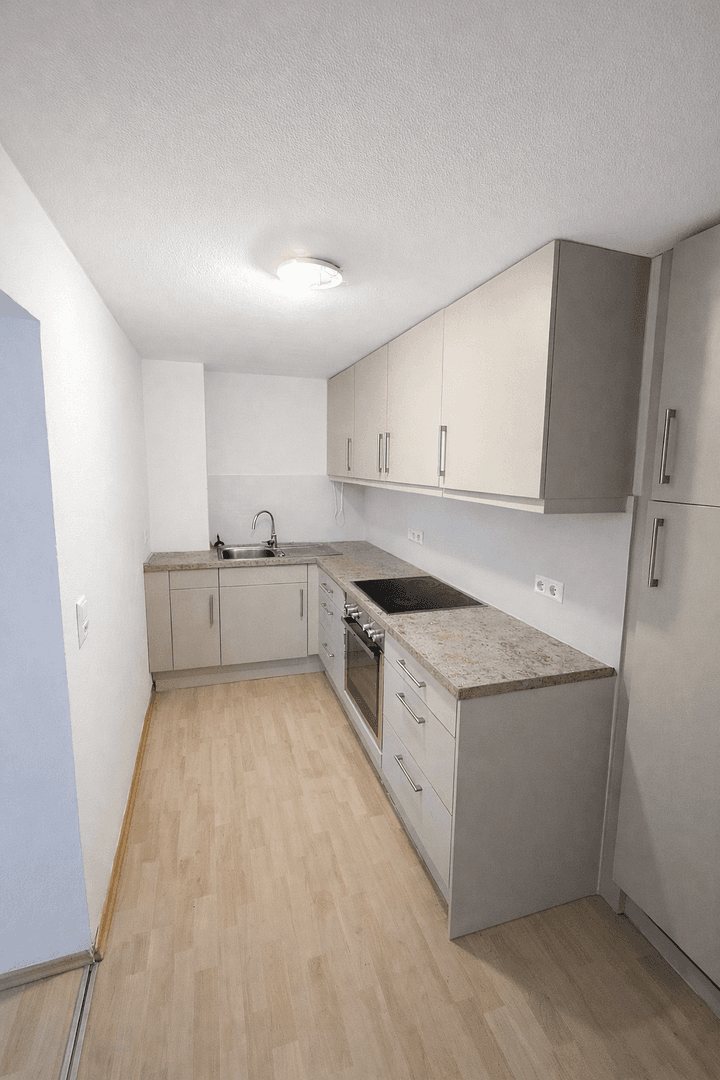 Pronájem bytu 4+1 110 m², Ebersbergerstraße 6, Rosenheim, Bavorsko Pronájem bytu 4+1 110 m², Ebersbergerstraße 6, Rosenheim, Bavorsko