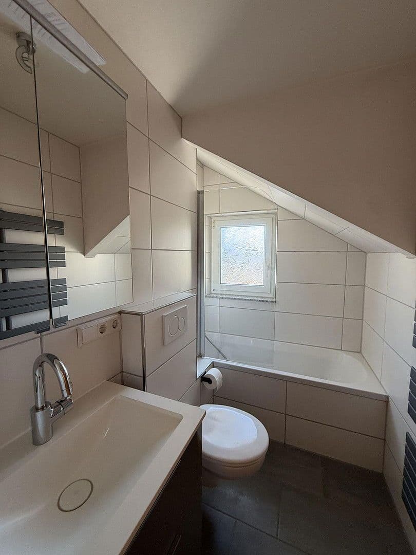 Pronájem bytu 2+kk 63 m², Friedrichshafen, Bádensko-Württembersko Pronájem bytu 2+kk 63 m², Friedrichshafen, Bádensko-Württembersko