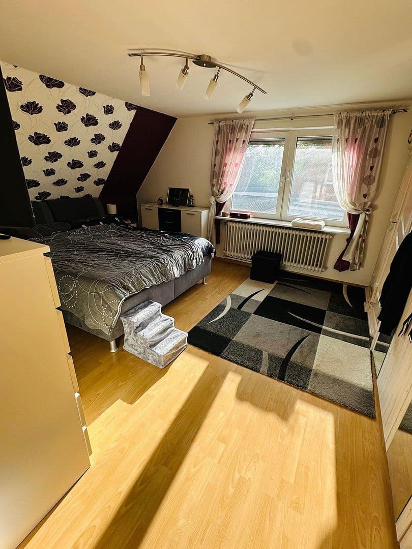 Prodej domu 166 m², pozemek 962 m², Langenhorn, Šlesvicko-Holštýnsko Prodej domu 166 m², pozemek 962 m², Langenhorn, Šlesvicko-Holštýnsko