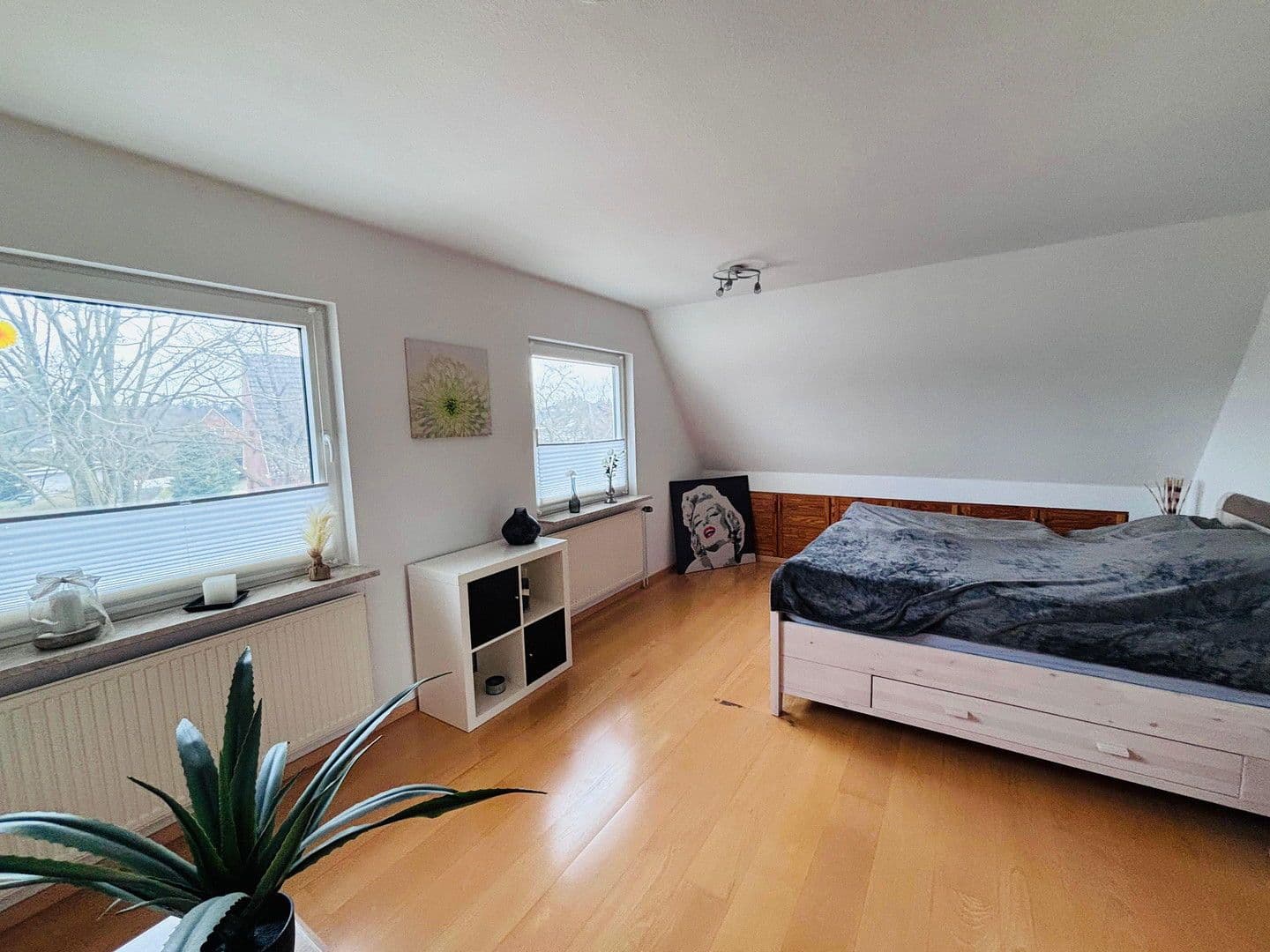 Prodej domu 166 m², pozemek 962 m², Langenhorn, Šlesvicko-Holštýnsko Prodej domu 166 m², pozemek 962 m², Langenhorn, Šlesvicko-Holštýnsko