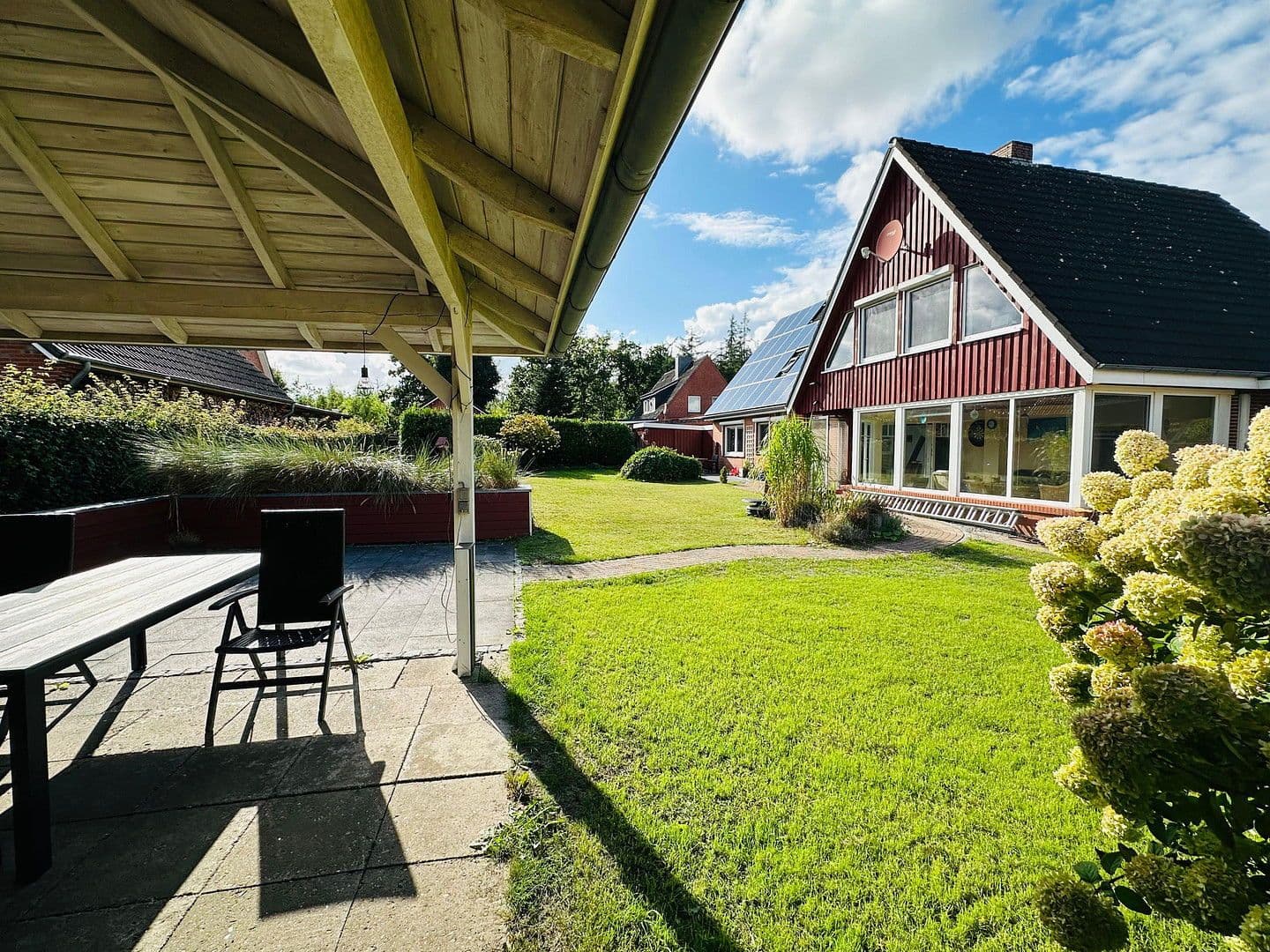 Prodej domu 166 m², pozemek 962 m², Langenhorn, Šlesvicko-Holštýnsko Prodej domu 166 m², pozemek 962 m², Langenhorn, Šlesvicko-Holštýnsko