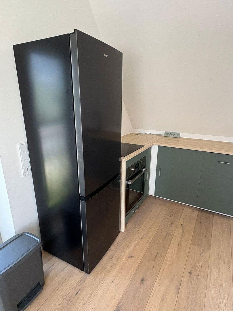 Pronájem bytu 1+1 40 m², Kilihofstr. 2, München, Bavorsko Pronájem bytu 1+1 40 m², Kilihofstr. 2, München, Bavorsko