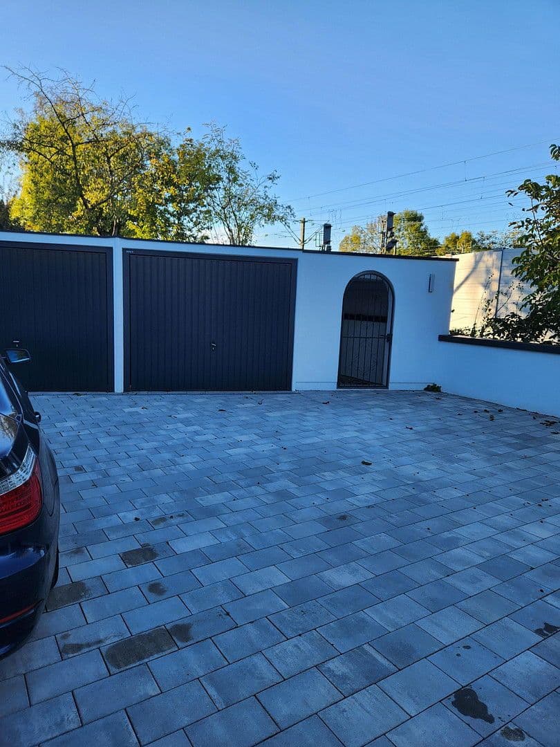 Pronájem bytu 1+1 40 m², Kilihofstr. 2, München, Bavorsko Pronájem bytu 1+1 40 m², Kilihofstr. 2, München, Bavorsko