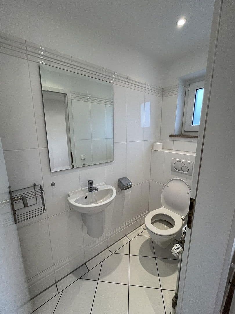 Pronájem domu 154 m², pozemek 414 m², Fürstenfeldbruck, Bavorsko Pronájem domu 154 m², pozemek 414 m², Fürstenfeldbruck, Bavorsko