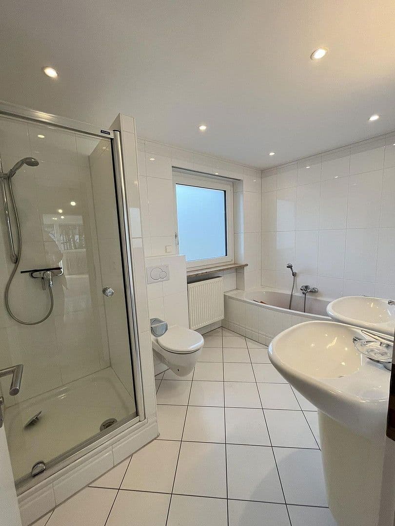 Pronájem domu 154 m², pozemek 414 m², Fürstenfeldbruck, Bavorsko Pronájem domu 154 m², pozemek 414 m², Fürstenfeldbruck, Bavorsko