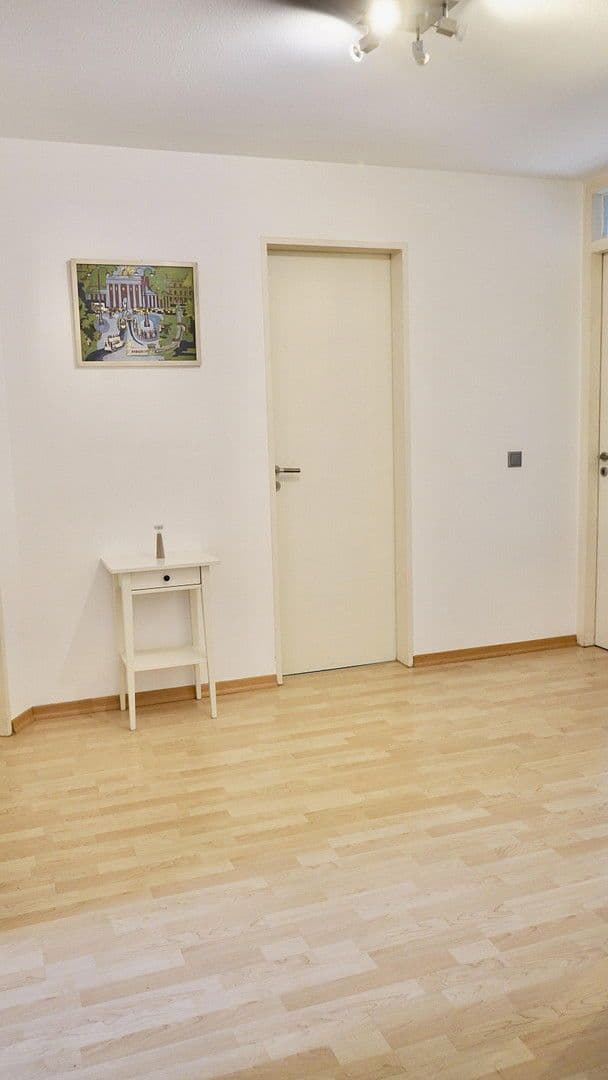 Pronájem bytu 2+1 63 m², Paula-Ludwig-Weg, München, Bavorsko Pronájem bytu 2+1 63 m², Paula-Ludwig-Weg, München, Bavorsko