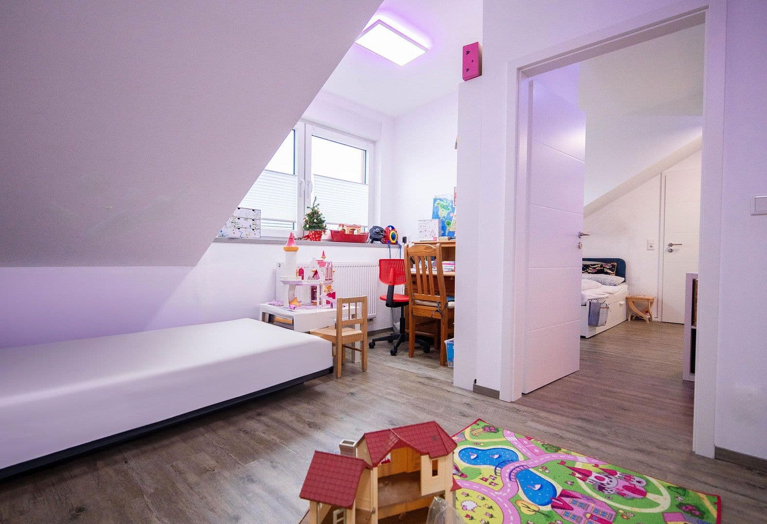 Prodej domu 238 m², pozemek 660 m², Münster, Severní Porýní-Vestfálsko Prodej domu 238 m², pozemek 660 m², Münster, Severní Porýní-Vestfálsko