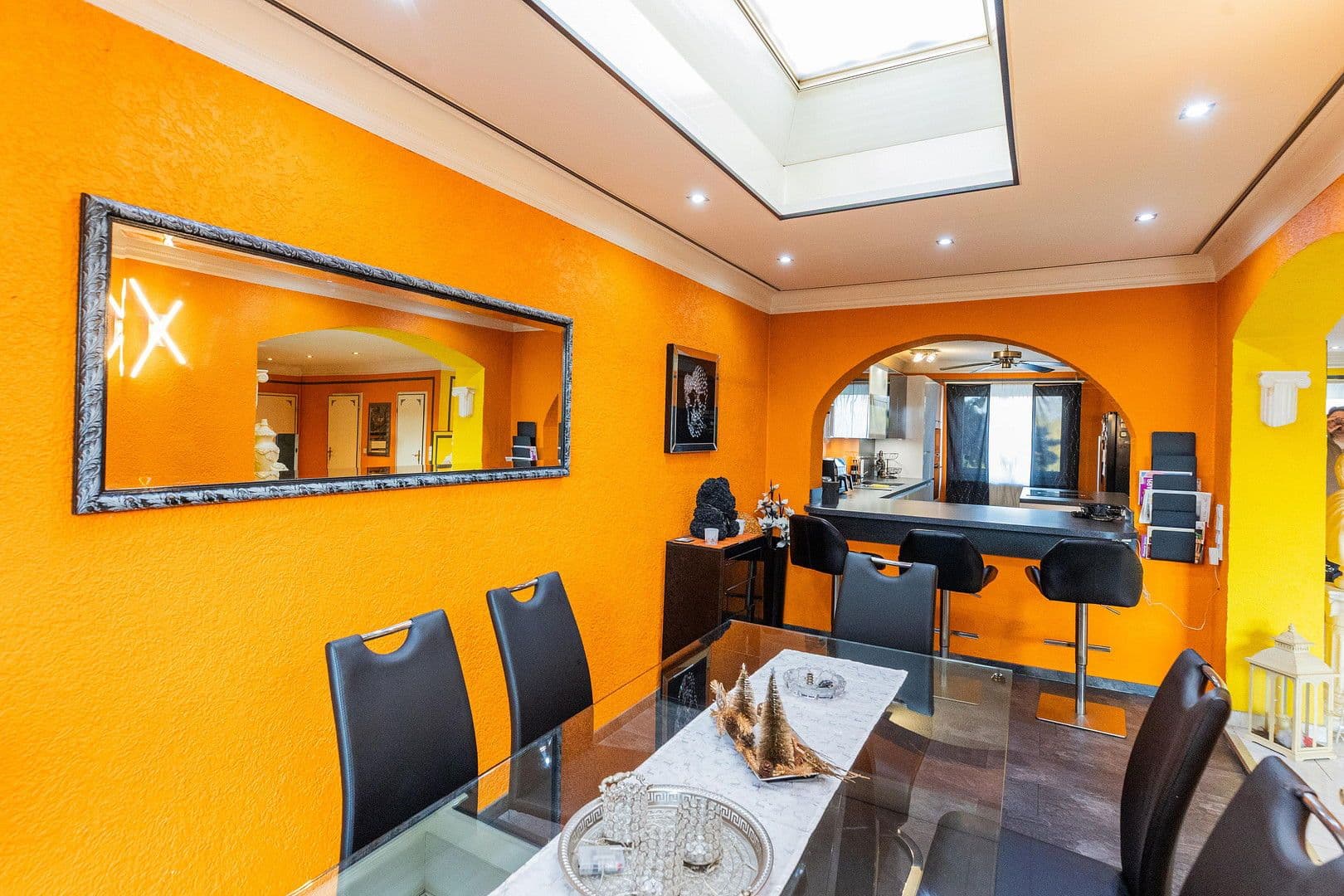 Prodej domu 252 m², pozemek 250 m², Mannheim, Bádensko-Württembersko Prodej domu 252 m², pozemek 250 m², Mannheim, Bádensko-Württembersko