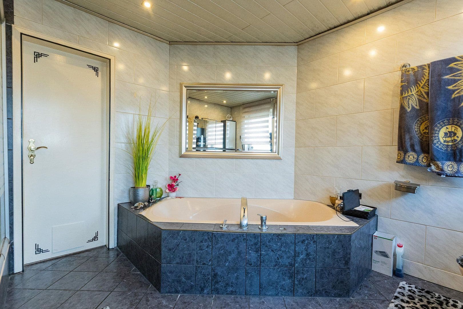 Prodej domu 252 m², pozemek 250 m², Mannheim, Bádensko-Württembersko Prodej domu 252 m², pozemek 250 m², Mannheim, Bádensko-Württembersko