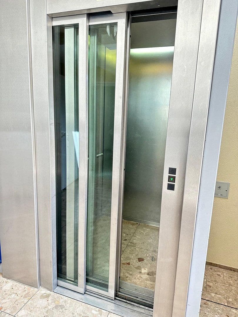 Pronájem bytu 2+1 56 m², Friedrich Staude Strasse. 2, Cvikov, Sasko Pronájem bytu 2+1 56 m², Friedrich Staude Strasse. 2, Cvikov, Sasko