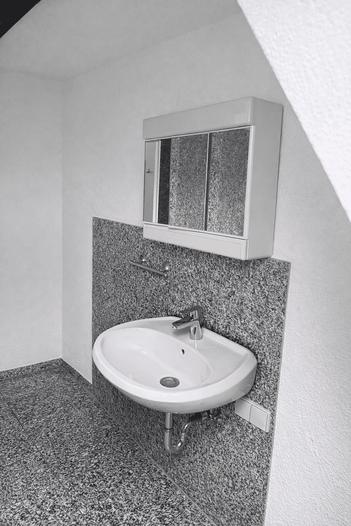 Pronájem bytu 3+1 63 m², Stuttgarterstr 2, Filderstadt, Bádensko-Württembersko Pronájem bytu 3+1 63 m², Stuttgarterstr 2, Filderstadt, Bádensko-Württembersko