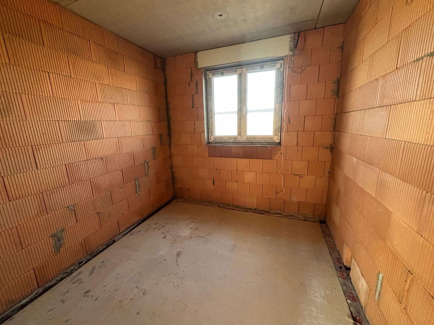 Prodej domu 135 m², pozemek 567 m², Marderweg 13, Irchenrieth, Bavorsko Prodej domu 135 m², pozemek 567 m², Marderweg 13, Irchenrieth, Bavorsko