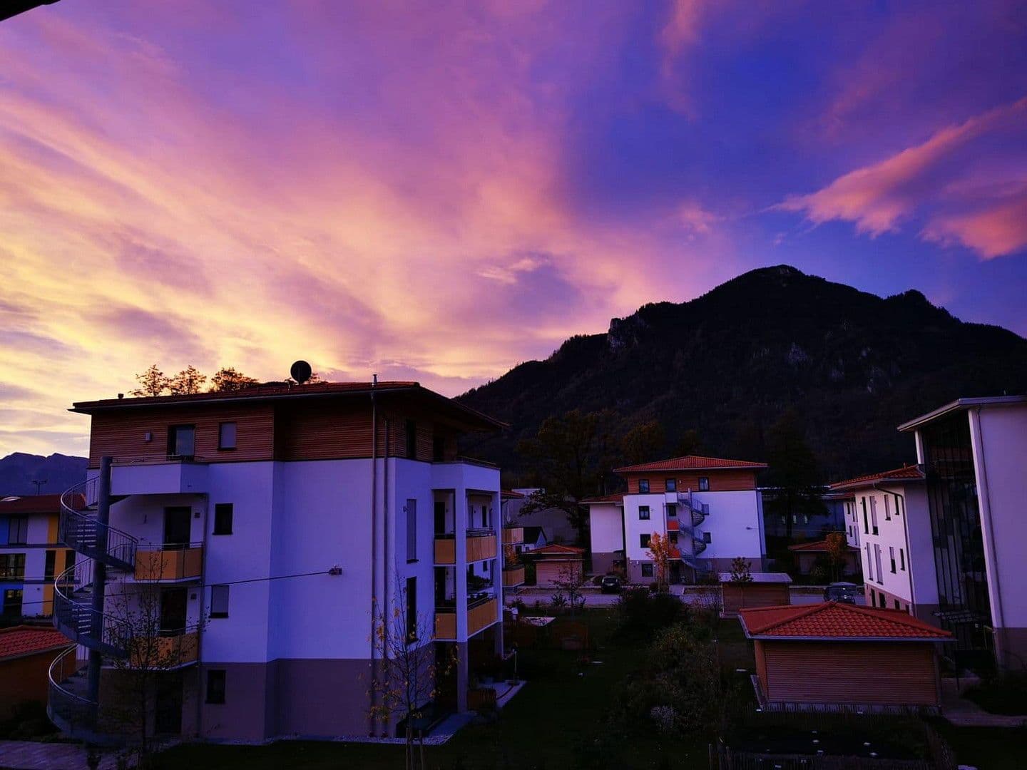 Prodej bytu 3+1 90 m², Inntalstraße 8, Brannenburg, Bavorsko Prodej bytu 3+1 90 m², Inntalstraße 8, Brannenburg, Bavorsko