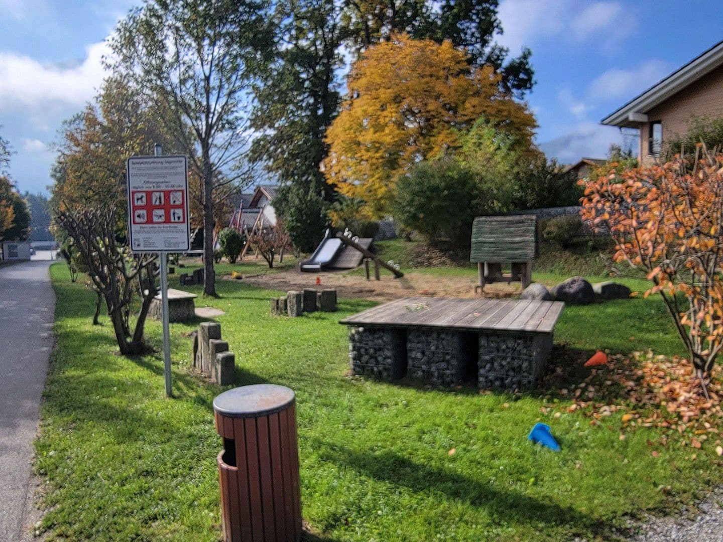 Prodej bytu 3+1 90 m², Inntalstraße 8, Brannenburg, Bavorsko Prodej bytu 3+1 90 m², Inntalstraße 8, Brannenburg, Bavorsko