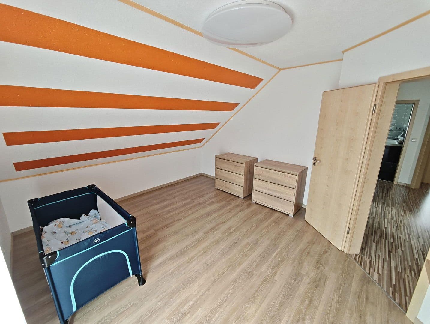 Prodej domu 133 m², pozemek 459 m², Eppingen, Bádensko-Württembersko Prodej domu 133 m², pozemek 459 m², Eppingen, Bádensko-Württembersko