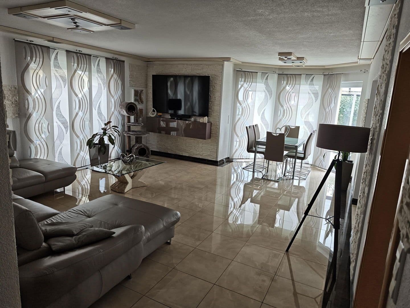 Prodej domu 133 m², pozemek 459 m², Eppingen, Bádensko-Württembersko Prodej domu 133 m², pozemek 459 m², Eppingen, Bádensko-Württembersko