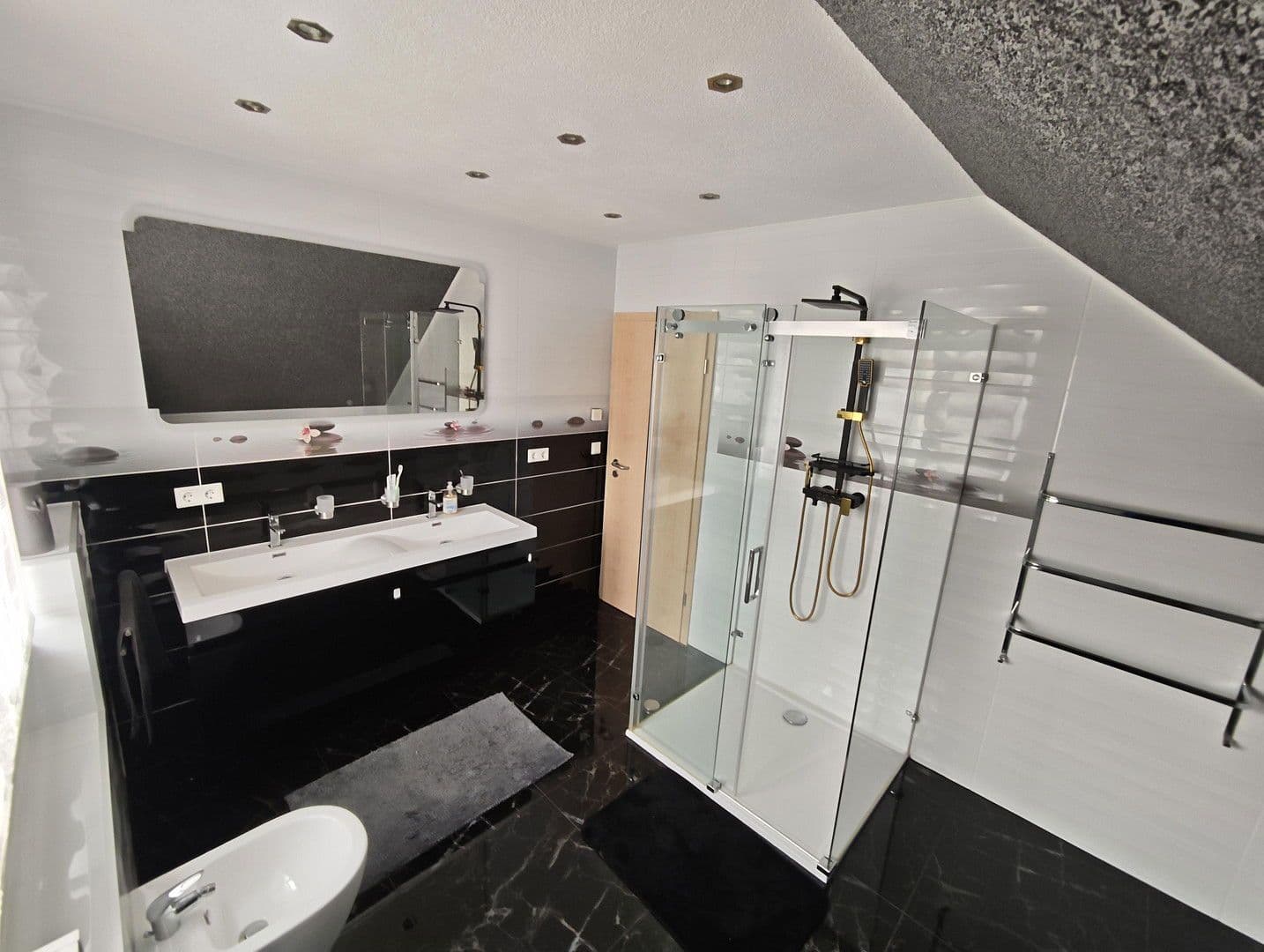 Prodej domu 133 m², pozemek 459 m², Eppingen, Bádensko-Württembersko Prodej domu 133 m², pozemek 459 m², Eppingen, Bádensko-Württembersko