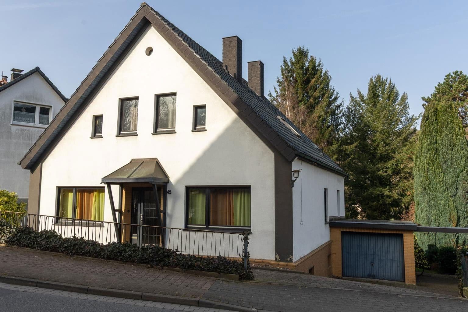 Prodej domu 165 m², pozemek 785 m², Vlotho, Severní Porýní-Vestfálsko Prodej domu 165 m², pozemek 785 m², Vlotho, Severní Porýní-Vestfálsko